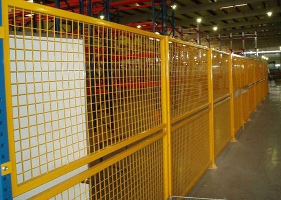 Chine Glissières de sécurité d'intérieur d'entrepôt, largeur de clôture en acier de 1,5-3M de sécurité fournisseur